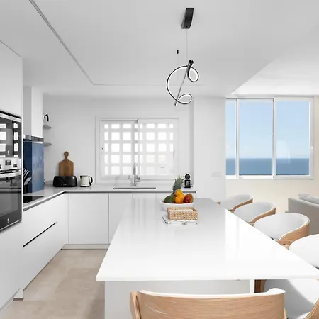 Stunning Marina Seaview Penthouse - Puerto Deportivo Apartment Estepona Exterior photo