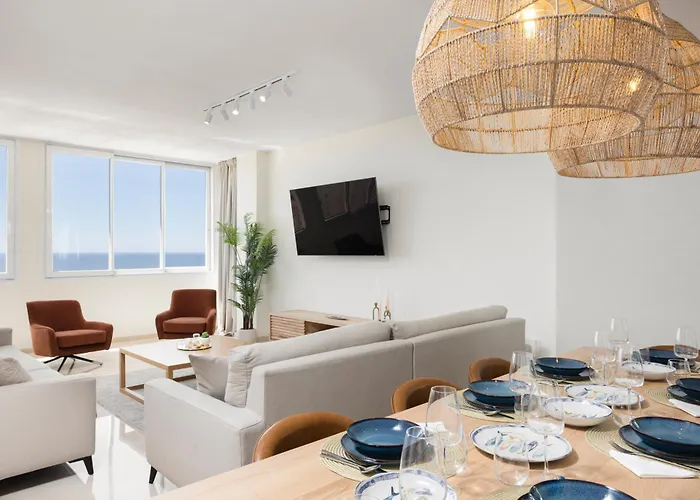 Stunning Marina Seaview Penthouse - Puerto Deportivo
