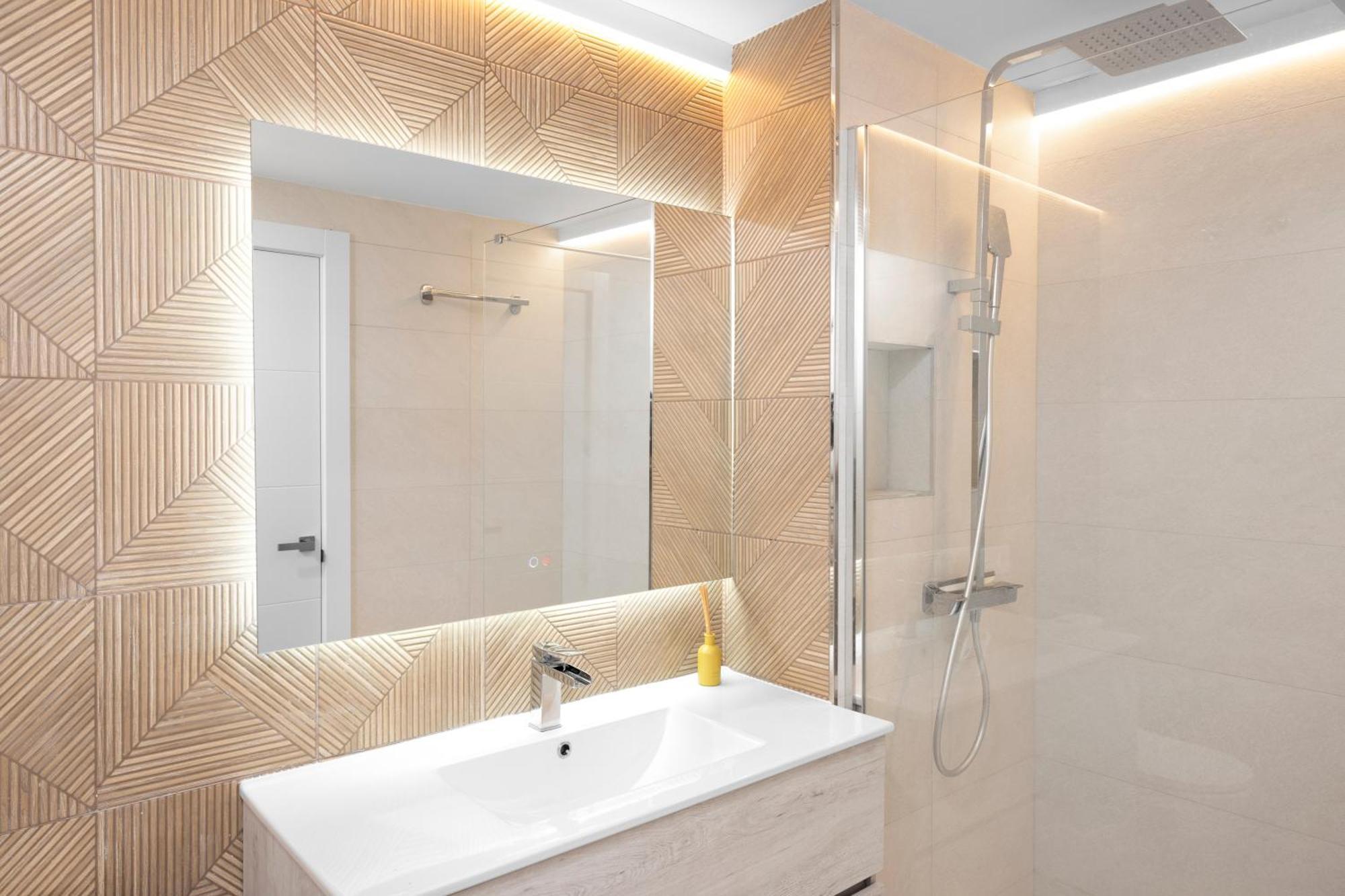 Stunning Marina Seaview Penthouse - Puerto Deportivo Apartment *